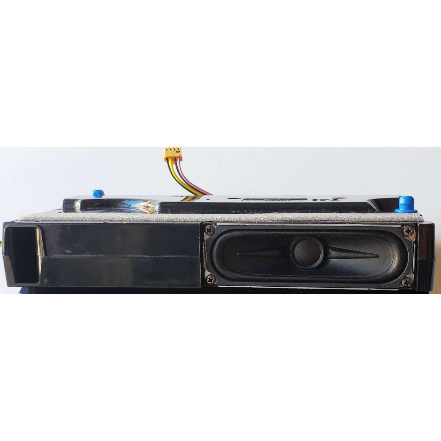 KIT DE BOCINAS PARA TV SAMSUNG / NUMERO DE PARTE BN96-45632W / NU7100 49 / 6Ω / 10W / BN9645632W / MODELO QN55Q60TAFXZA FB01 / QN55Q6DTAFXZA FB01	 - Imagen 3